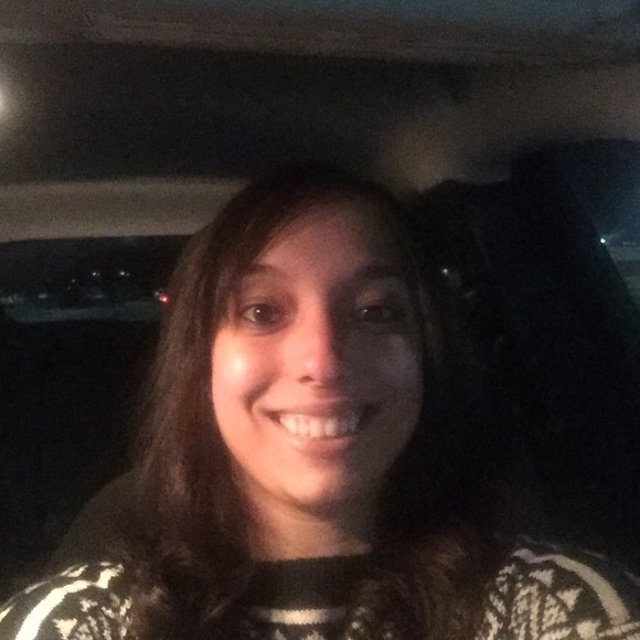 Meet your Posher, Jess - Picture 2 of 3